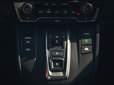 Gear selection and driving modes in the Honda CR-V Hybrid