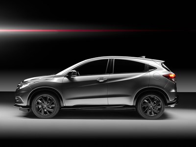 Side view of the HR-V 1.5 Sport
